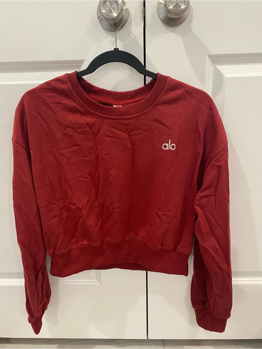 ALO Yoga Cropped Crewneck Sweatshirt in Summer Red